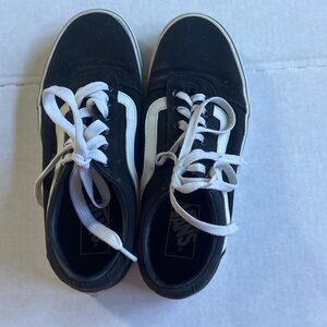 Vans Old Skool black white suede sneakers sz Women’s 8.0